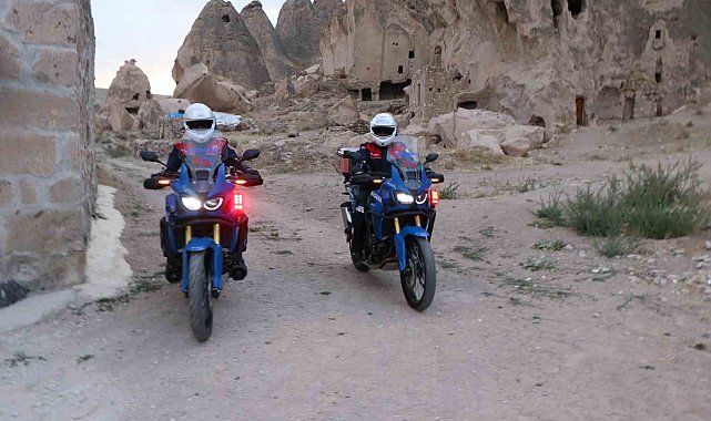 Motosikletli jandarma timleri tarihi mekanlarda kuş uçurtmuyor
