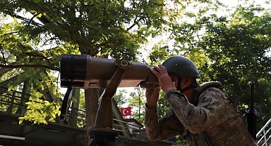 MSB: "Ülkemizden Yunanistan'a ve İran'dan ülkemize yasa dışı yollarla geçmeye çalışan 8 kişi yakalandı"