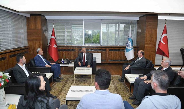 Muhtarlardan Başkan Büyükkılıç'a ücretsiz kombi teşekkürü