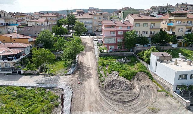 Nevşehir'de yol yenileme çalışmaları devam ediyor