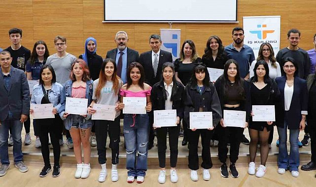 NEVÜ'lü öğrenciler İş Kulübü Eğitimi'ne katıldı