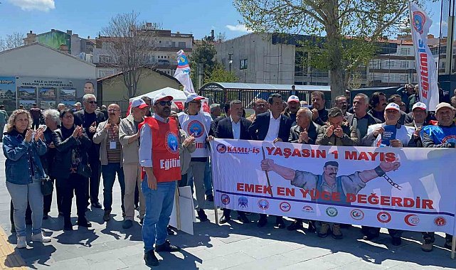 Niğde'de 1 Mayıs'ı halaylar çekerek kutladılar