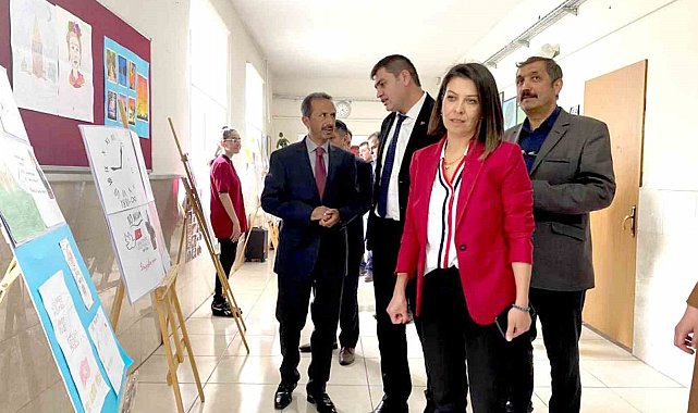Öğrencilerden sıfır atık sergisi