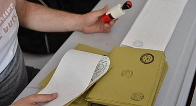 Oy pusulası nasıl katlanır? Cumhurbaşkanlığı ve Milletvekili seçimlerinde oy nasıl kullanılır? 2023 YSK 6 adımda oy kullanma rehberi