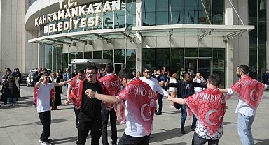 Özel bireyler askere uğurlandılar