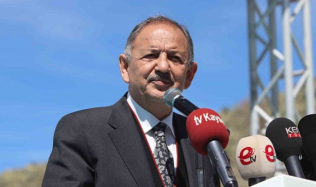 Özhaseki: " Bir parti kurun, 14 bin oyu olana cumhurbaşkanı yardımcılığı veriyorlar, bir cumhurbaşkanı yardımcılığı, bakanlıkta siz alırsınız"