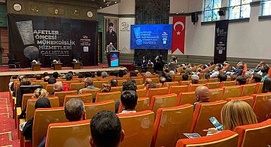 Prof. Dr. Naci Görür: "Devlet deprem işini çözemezse millet olarak bu asrı çıkaramayız"