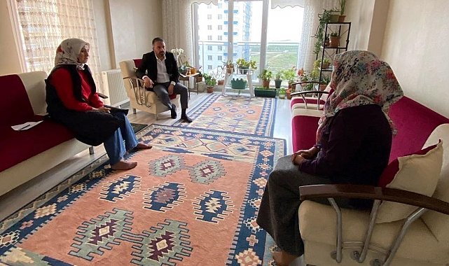 Pursaklar Belediye Başkanı Çetin depremzedelerin yanında