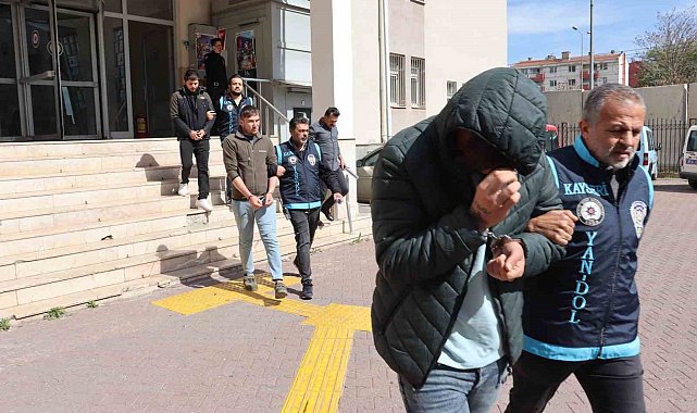 "Oyun konsolu satıyoruz" diyerek 260 bin TL dolandırdılar