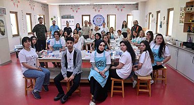 "Sanata Dönüşen Motifler" projesi Türk Kültürel mirası geleceğe taşınıyor