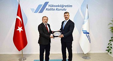Rektör Çiftçi, YÖKAK Başkan Vekili Mustafa Çufalı ile ÇAKÜ'nün kalite süreçlerindeki performansını değerlendirdi