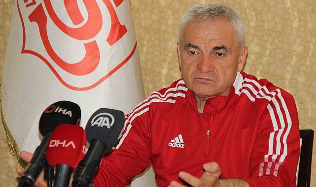 Rıza Çalımbay: "Yarı yolda bırakıp gitmem"
