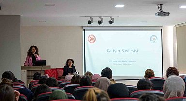 SCÜ'de kariyer söyleşisi düzenlendi