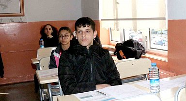 Sivas'ta 16 bin 708 öğrenci sınava girdi