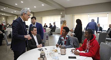 STSO, yabancı öğrencilerle iş adamlarını bir araya getirdi
