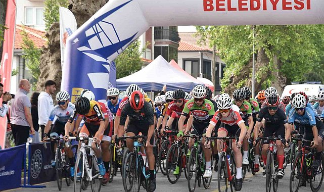 Torku Şeker Sporlu kız bisiklet takımı şampiyon oldu