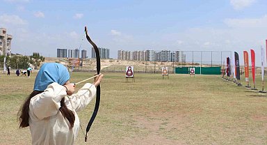 Toroslar'da Ata'ya vefa için Türk Okçuluğu Turnuvası yapıldı