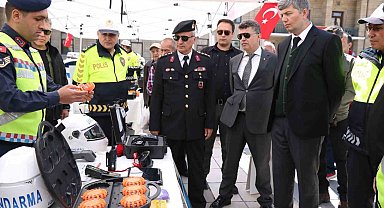Trafik Haftası çerçevesinde stant kuruldu