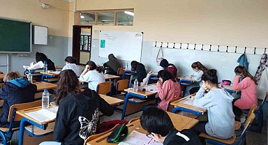 TÜGVA'nın 'Kitap Kurdu' yarışmasına Eskişehir'den rekor katılım