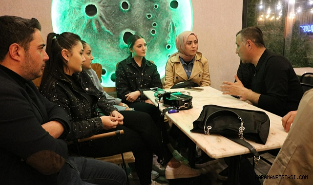 Ünüvar'ın kahve davetini gençler karşılıksız bırakmadı