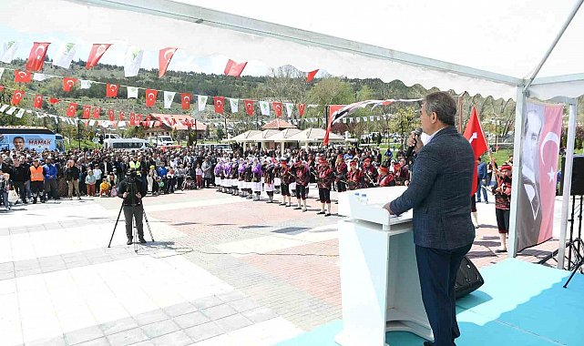 Üreğil Millet Bahçesi'nde 1 Mayıs kutlaması