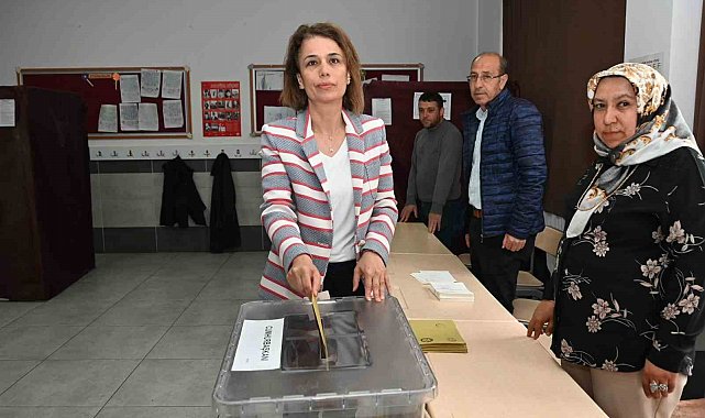 Vali Becel oyunu kullandı