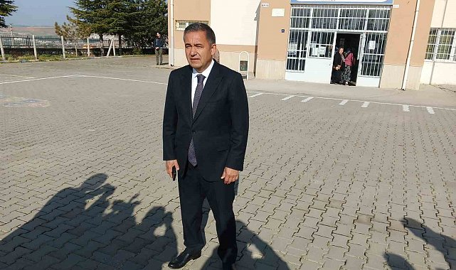 Vali Buhara: "Seçimler memleketimize hayırlı olsun"