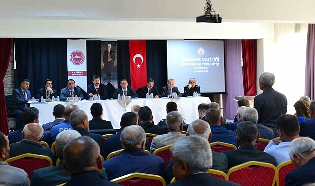 Vali Mete Buhara muhtarları dinledi