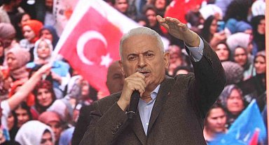 Yıldırım: "Gece gündüz demeden milletin daha konforlu daha rahat yaşaması için çalıştık"