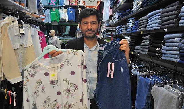 Yılların Yunus Emre Halk Çarşısı esnafı dimdik ayakta