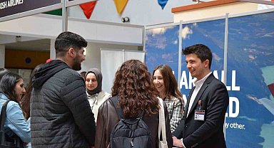 Yoğun ilgi gören İKAF'23'ün ilk günü tamamlandı