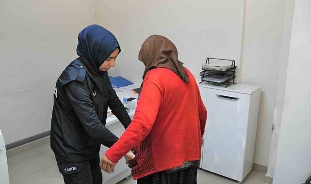 Aksaray Belediyesi zabıta ekipleri dilencilere yönelik denetim yaptı
