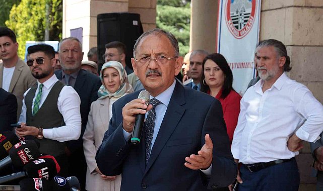 Bakan Özhaseki: "Sene sonuna kadar 311 bin kalıcı konut tamamlanacak"