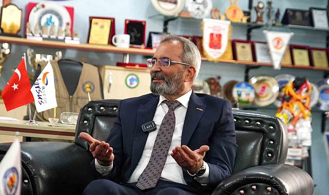 Başkan Bozdoğan: "Siyaset ikinci adımda kalır, birinci adım Tarsus'un menfaatidir"