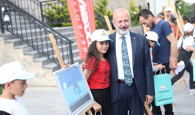 Başkan Çolakbayrakdar; "Farklı projelerle gençlerimizin yanlarındayız"