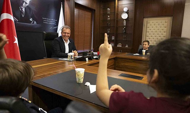 Başkan Seçer: "İnsanları seviyorsan iyi bir belediye başkanı olabilirsin"