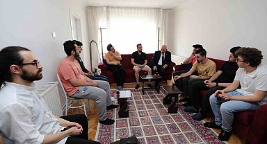 Başkan Yaşar'dan Rasim'e doğum günü sürprizi