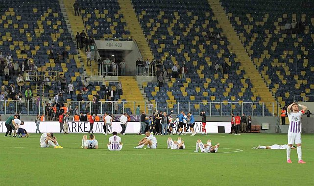 Belediye Derincespor TFF 2. Lig'e yükseldi