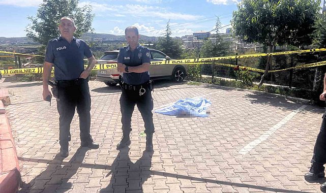 Cam silerken düşen kadın hayatını kaybetti