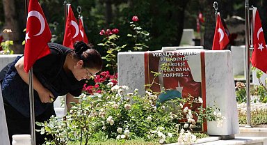 Cebeci Askeri Şehitliği'nde hüzünlü bayram arifesi