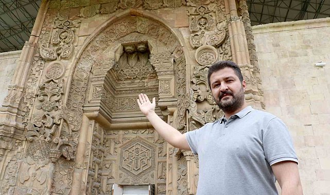 Dünyada eşi benzeri yok, ince işçilikle yenileme çalışmaları sürüyor