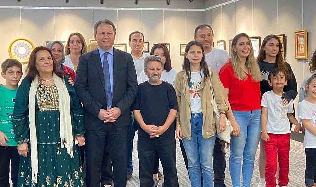 Ebru, minyatür ve tezhip üzerine "3 Sanatçı" karma sergisi Ankaralı sanatseverlerin beğenisine sunuldu