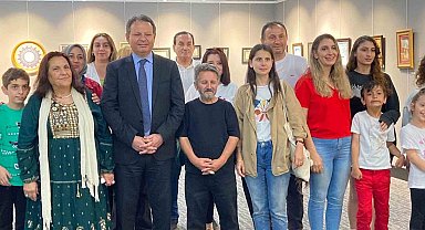 Ebru, minyatür ve tezhip üzerine "3 Sanatçı" karma sergisi Ankaralı sanatseverlerin beğenisine sunuldu