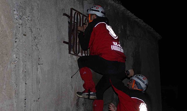 Ekmek almaya giden 8 yaşındaki Eren'den 16 saattir haber alınamıyor
