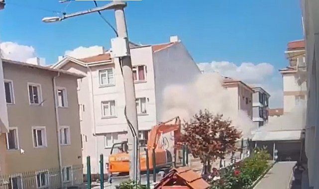 Eskişehir'de binanın yıkılma anına ait görüntüler ortaya çıktı