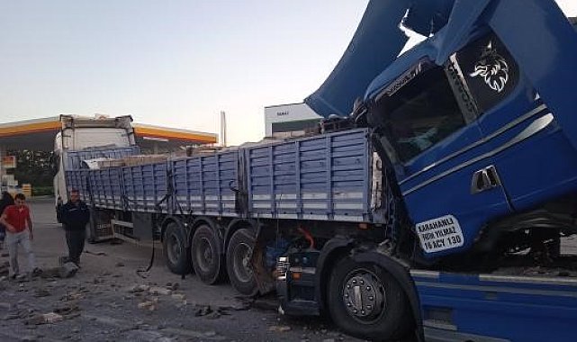 Eskişehir'de tır kazası: 1'i ağır 4 yaralı
