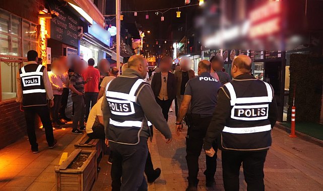 Huzur operasyonunda aranması bulunan 10 kişi yakalandı