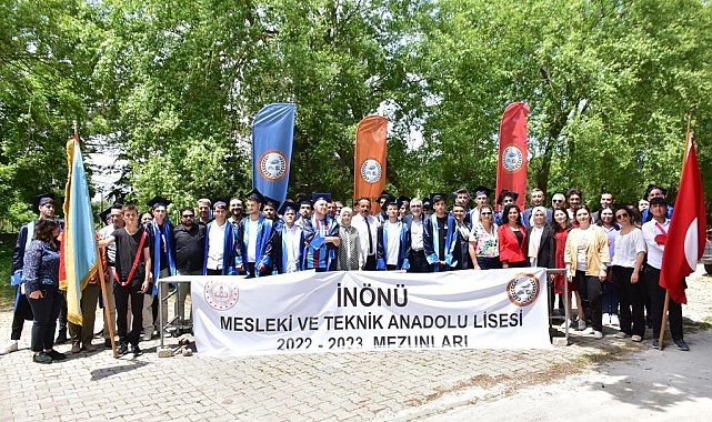 İnönü'de mezuniyet coşkusu