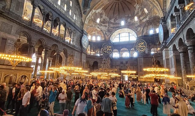 Karapınar'da öğrencilere İstanbul gezisi düzenlendi