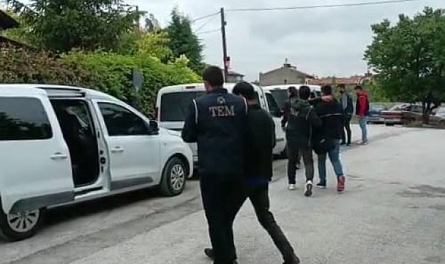 Konya merkezli 7 ilde FETÖ operasyonu: 8 tutuklama